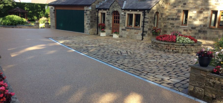 Resin driveway and garage