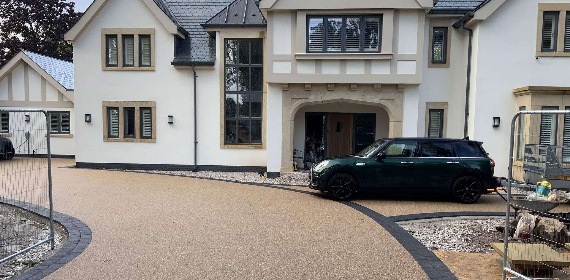 bespoke resin driveways